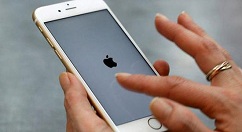 今天分享苹果手机中icloud照片恢复至iphone的具体操作。