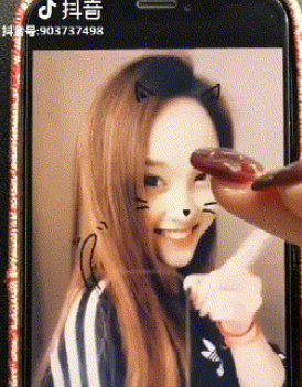 今天分享抖音APP拍出手指切换滤镜视频的具体操作。