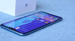 小编教你在华为畅享9plus中设置锁屏样式的方法。