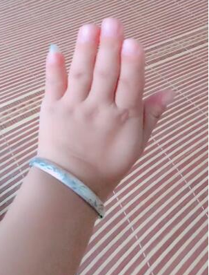 抖音APP拍出手指变长短特效的操作流程截图