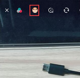 小编教你在抖音中设置长腿特效的方法讲解。
