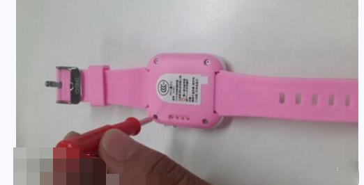 360儿童卫士插入手机sim卡的操作流程截图