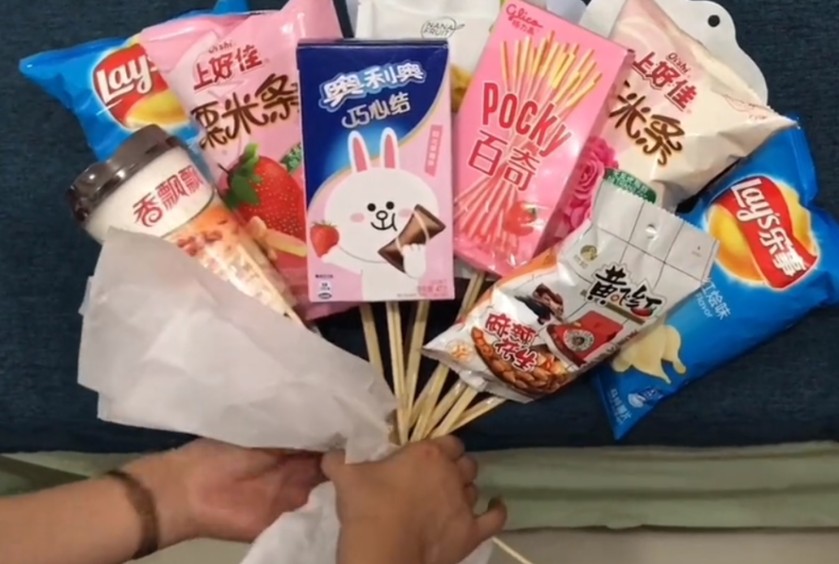 冬天的第一个零食花束怎么做？冬天的第一个零食花束制作方法以及图片我来教你截图