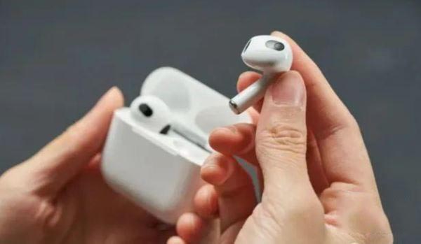 airpods3和airpods2有什么不一样?airpods3和airpods2对比介绍截图