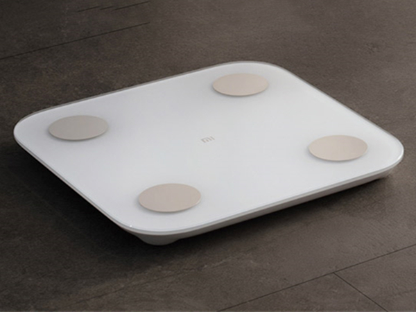 小编分享怎么给小米体重秤校准。