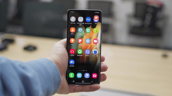 关于三星s21屏幕材质怎么样。