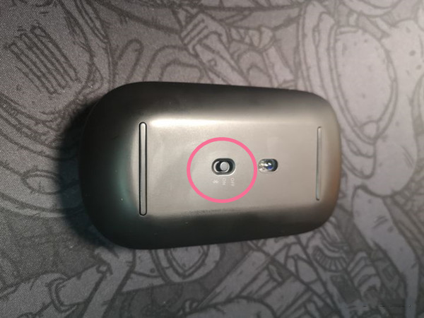 我来教你华为鼠标怎么连接电脑。