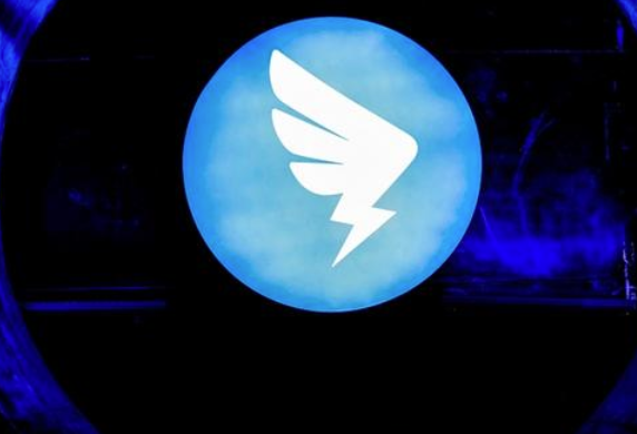 关于钉钉如何设置打卡范围。