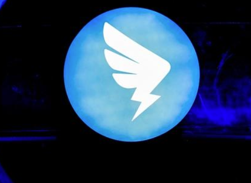 今天分享钉钉打卡如何远程打卡。