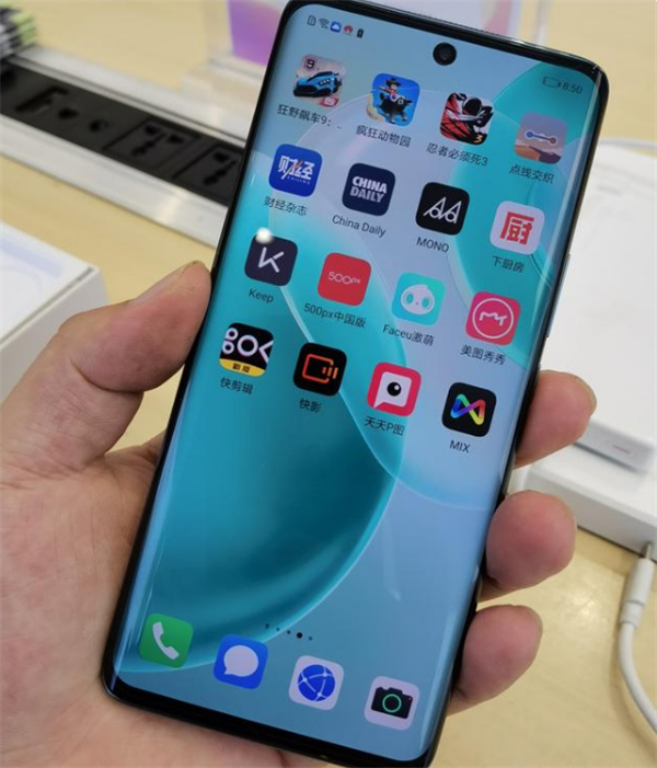 荣耀v40轻奢版和华为nova8有哪些区别?荣耀v40轻奢版和华为nova8性能对比我来教你截图