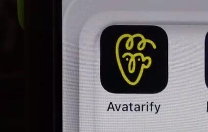 抖音蚂蚁呀嘿晃头特效如何做。