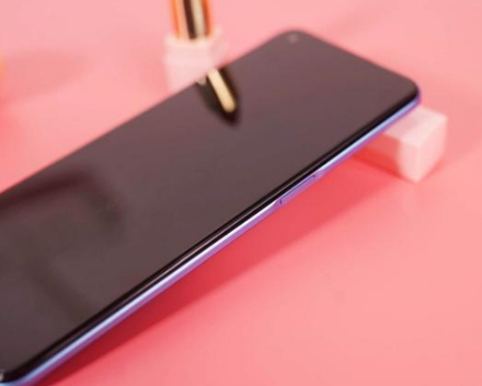 真我V13有没有屏幕指纹