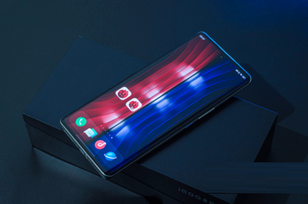 iQOO8Pro支持自适应刷新吗。