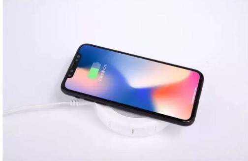 iPhone X无线充电要注意，这些行为不可取