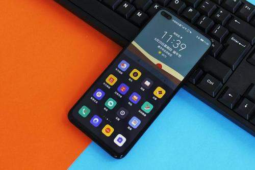 小编教你小米10青春版和荣耀play4pro哪个好。