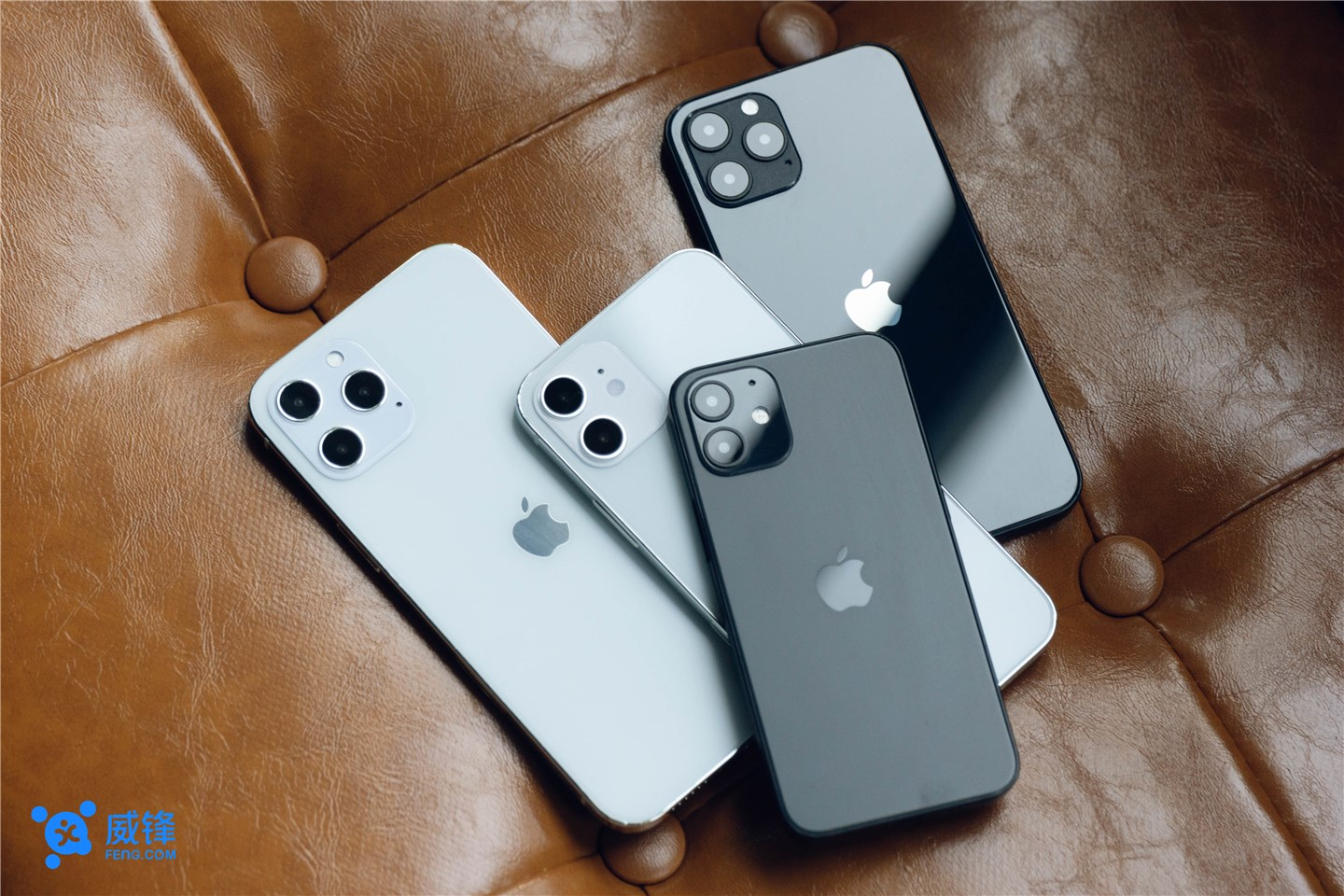 小编分享苹果 iPhone 12 机模上手体验：我已经提前看到未来的 “街机”。