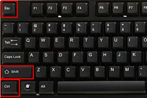 win10任务管理器结束任务后黑屏怎么办。