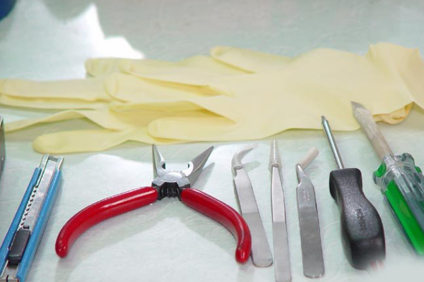 硬盘开盘数据恢复教程图解 已开盘的硬盘数据恢复方法。