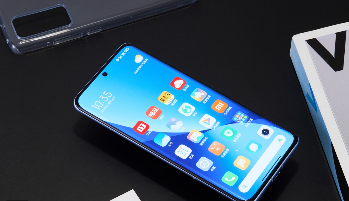 小米12x是曲面屏吗。