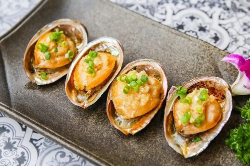 小鸡考考你,鲍鱼是鱼类吗