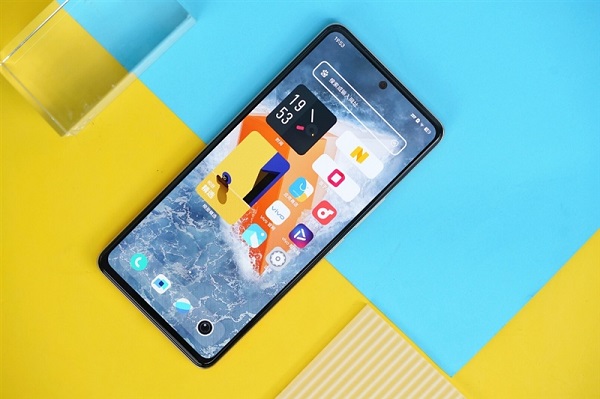 iqooneo6屏幕多少英寸。