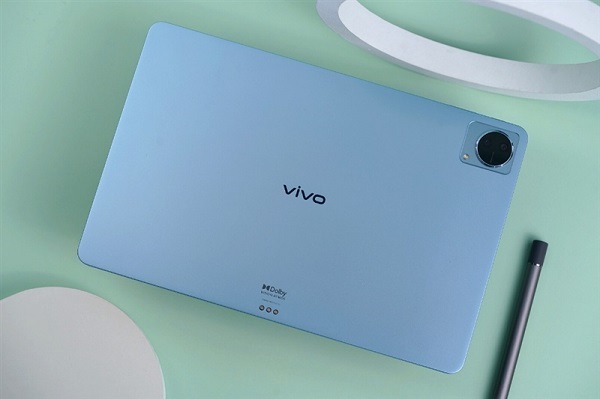 vivopad可以插卡吗。