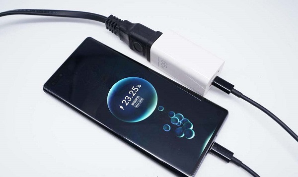 华为手机充到80就不充是为什么。