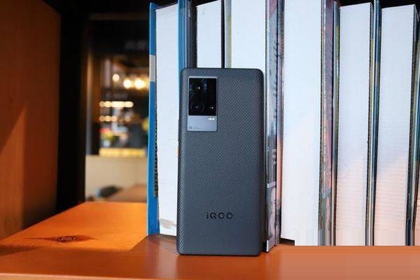 iqoo9pro和iqoo8Pro有什么不同?iqoo9pro和iqoo8Pro对比介绍截图