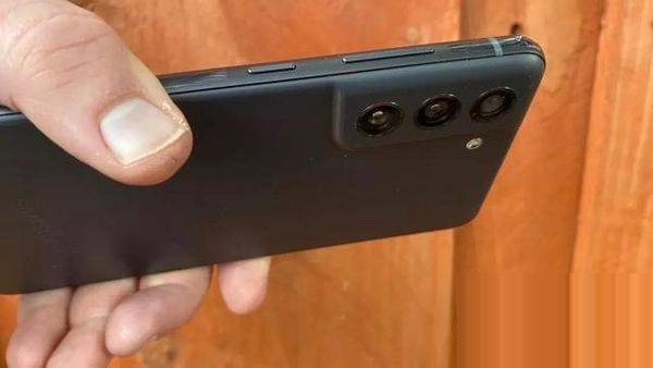 今天说说三星S21FE手机怎么样 。。