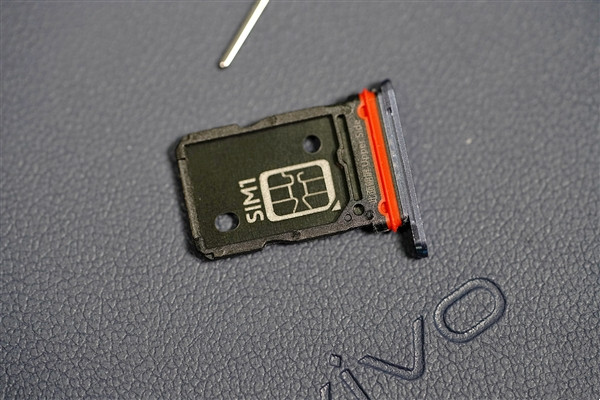 vivox60怎么插两张卡？vivox60插两张卡方法截图