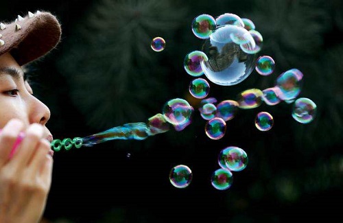 吹泡泡的时候,往水里加什么能吹得更大?支付宝蚂蚁庄园6月1日答案截图