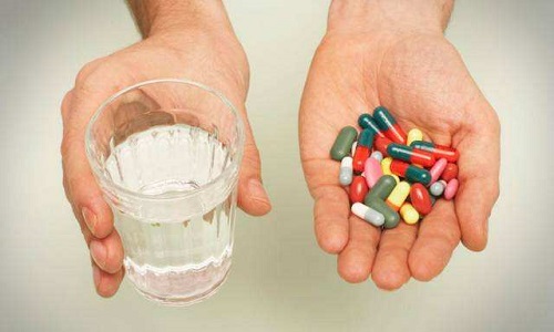 很多人习惯吃药时仰头咽下,这种做法?支付宝蚂蚁庄园9月1日答案截图