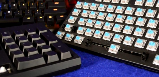 今天说说电脑机械键盘的绿轴黑轴红轴都有什么区别