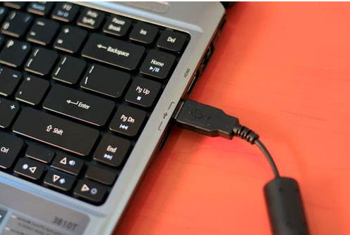 Win7旗舰版电脑开机显示器没反应怎么办?