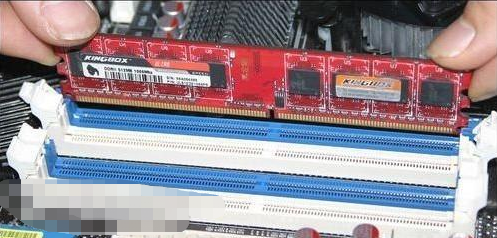 小编教你开机进入睡眠模式黑屏怎么回事