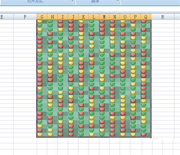 如何使用Excel做圣诞树？