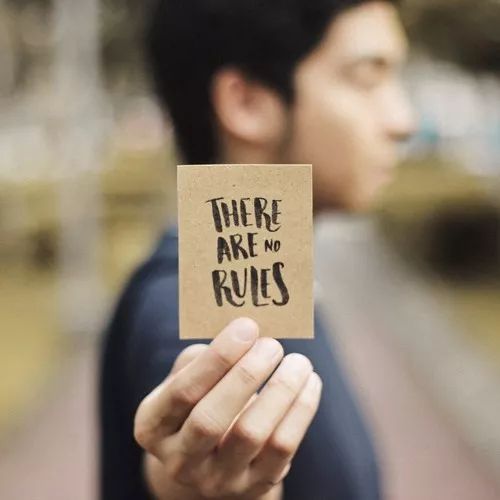 2020最流行微信头像:成熟稳重的男生头像大全!