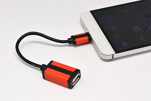 U盘可以和手机连接?手机读取U盘文件的方法