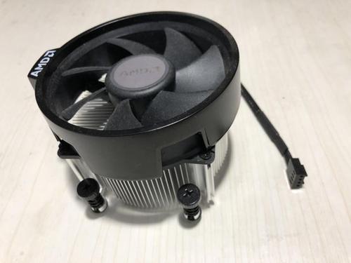 小编教你Win7电脑一直嗡嗡响（电脑一直嗡嗡的响什么原因）