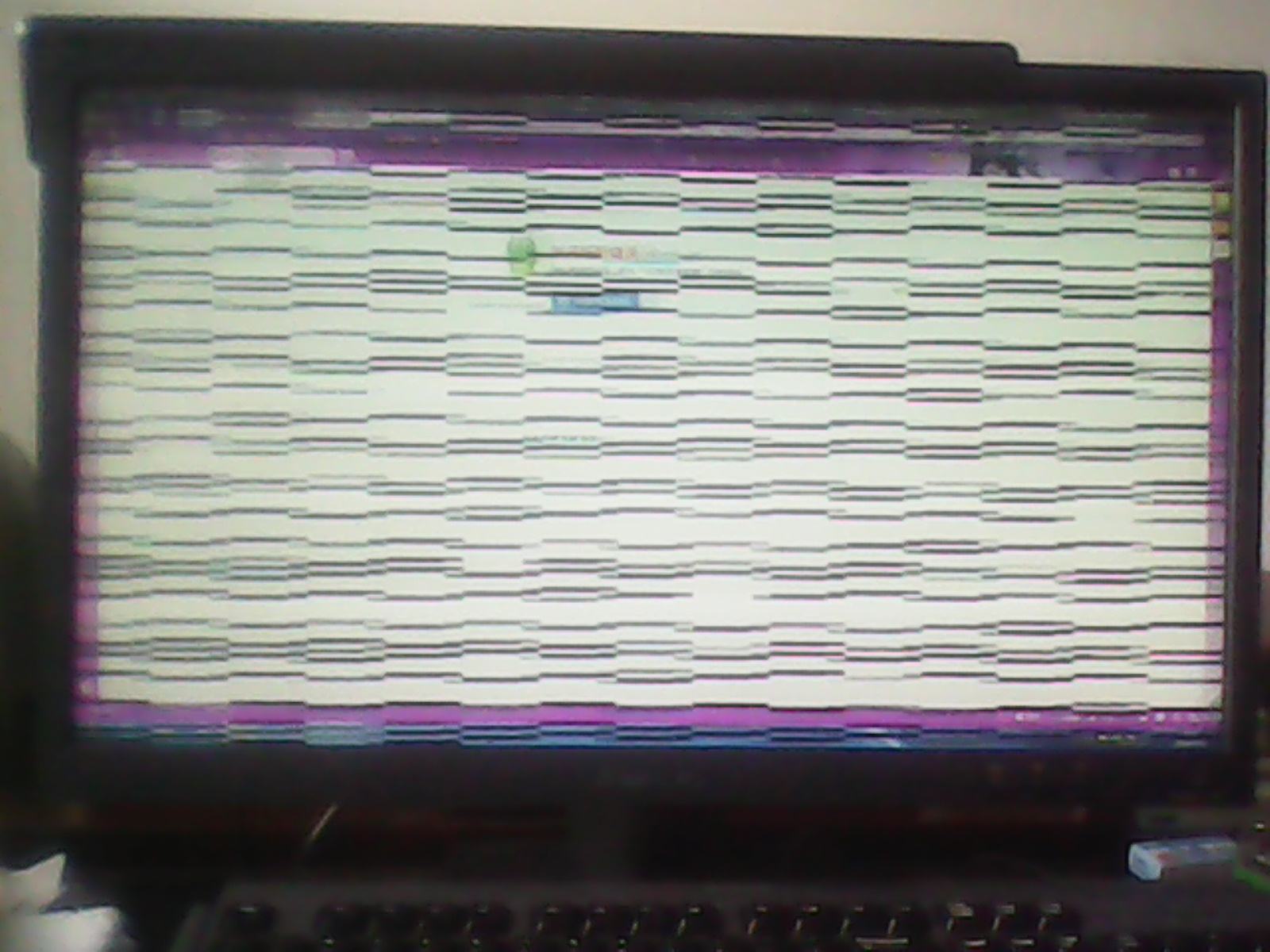 笔记本花屏怎么办?笔记本屏幕出现条纹的处理方法