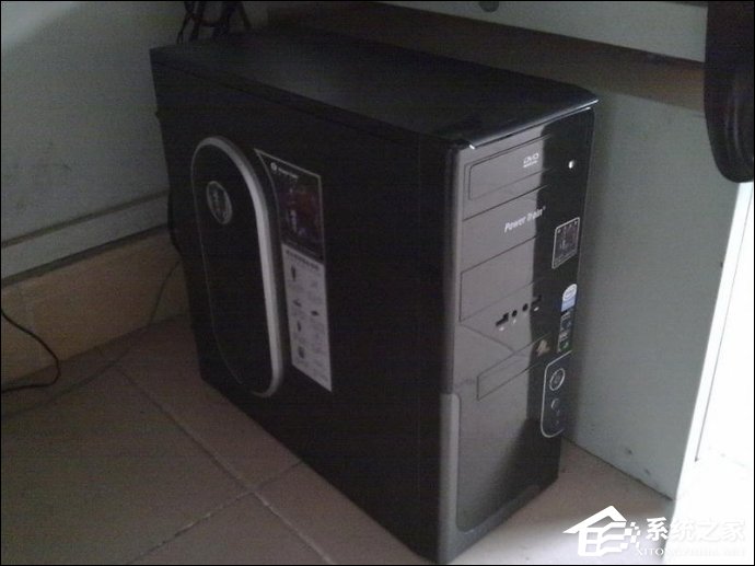 电脑一拖二教程:一台主机两个显示器看电影玩游戏两不相误