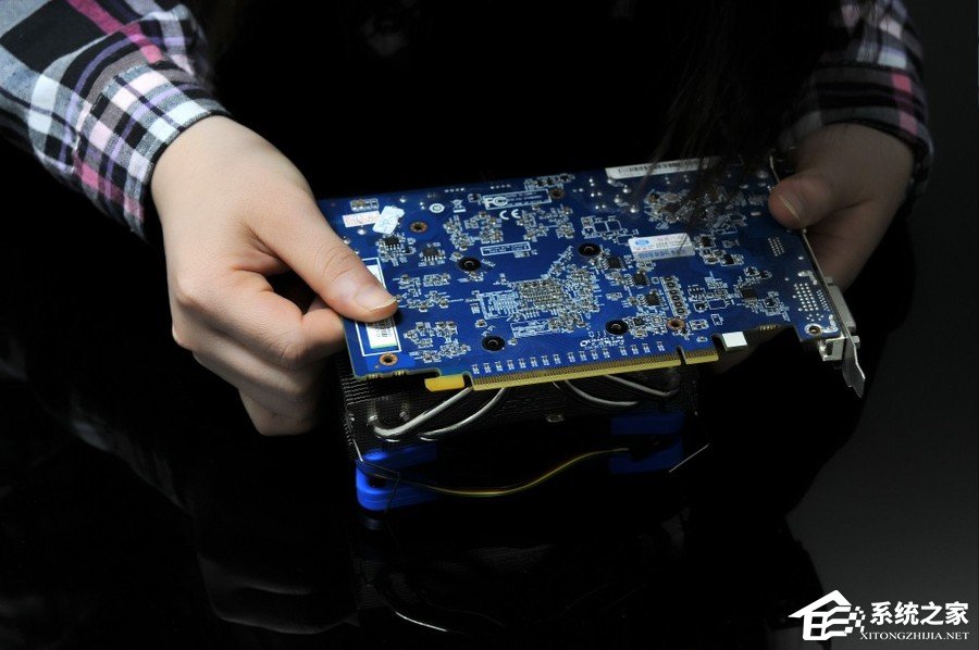显卡散热器怎么安装?显卡散热器组装方法介绍