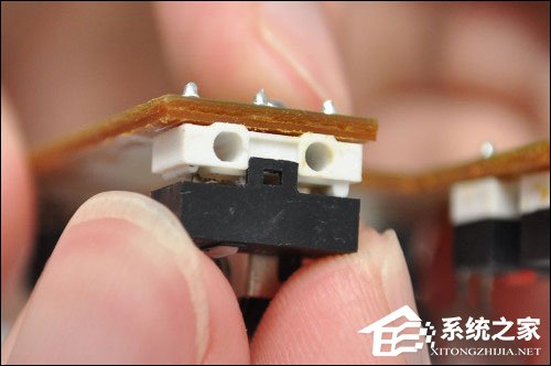 鼠标怎么拆开保养零件?鼠标拆卸微调解决小问题