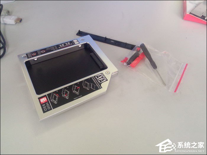 关于如何将SSD固态硬盘放在光驱位（固态硬盘千万别放在光驱位）