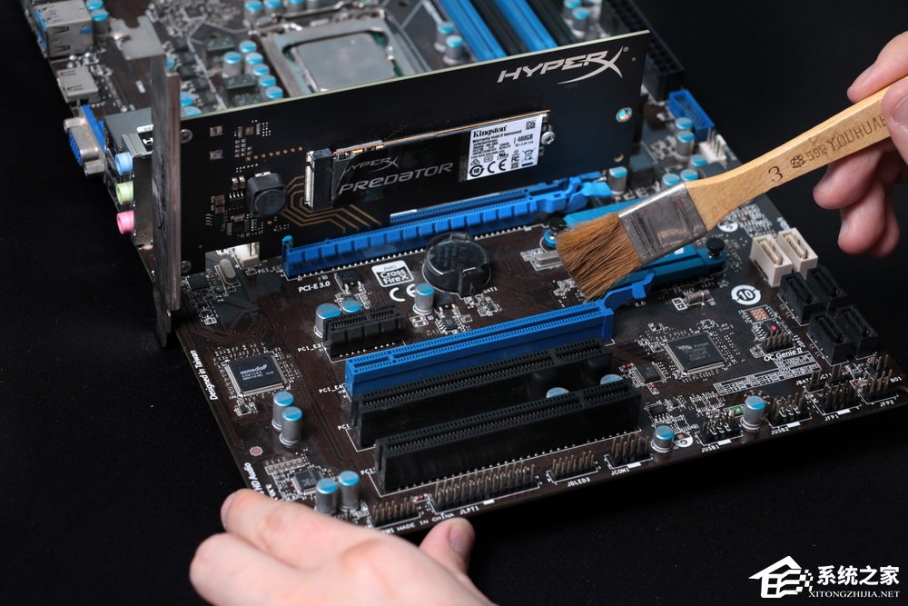 电脑主机灰尘如何清理?清理台式机灰尘有什么注意事项?