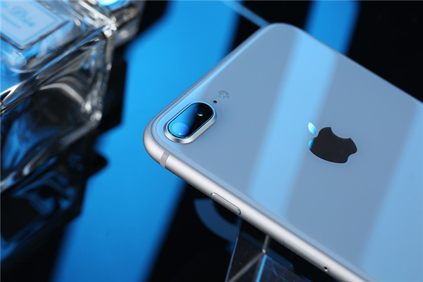 关于iphone8刷机教程。